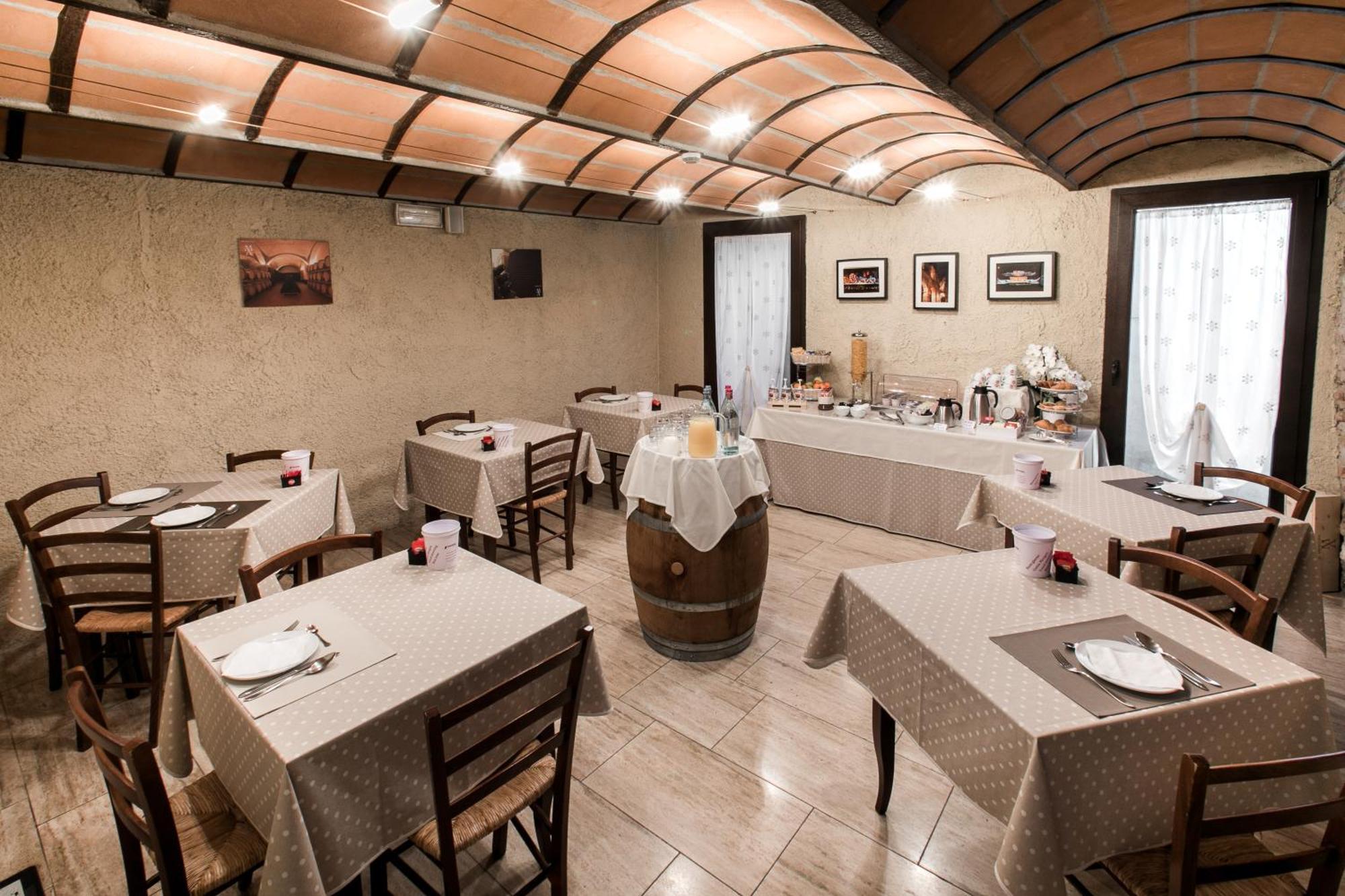 Hotel Opera Dossobuono Exterior photo